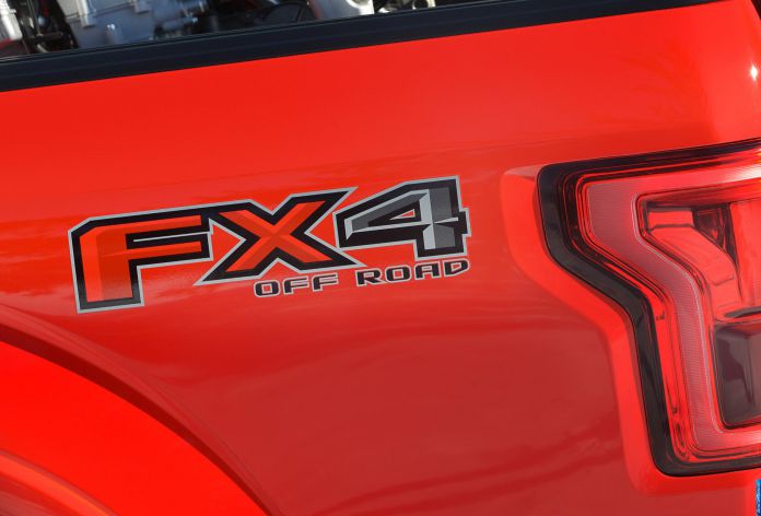 2015 Ford F-150 - фотография 15 из 31