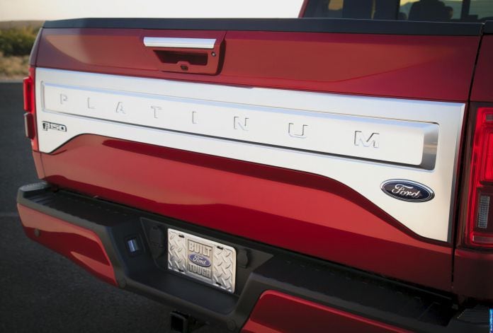 2015 Ford F-150 - фотография 17 из 31