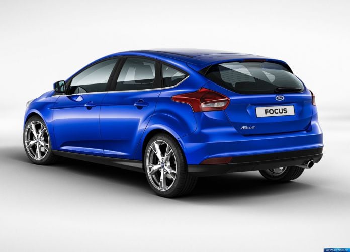 2015 Ford Focus - фотография 15 из 47