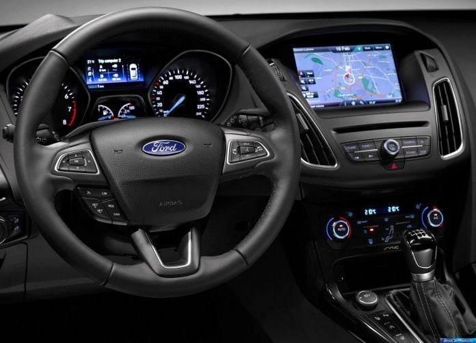 2015 Ford Focus - фотография 21 из 47 2015 Ford Focus - фотография 21 из 47