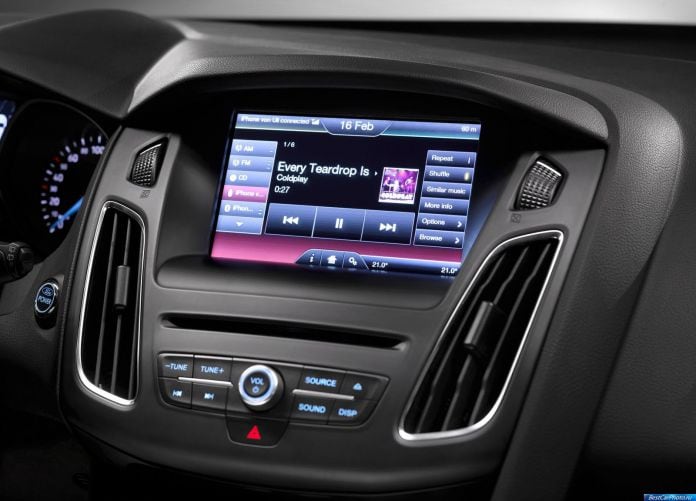2015 Ford Focus - фотография 45 из 47