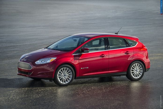 2015 Ford Focus Electric - фотография 3 из 17