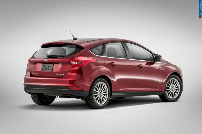 2015 Ford Focus Electric - фотография 5 из 17