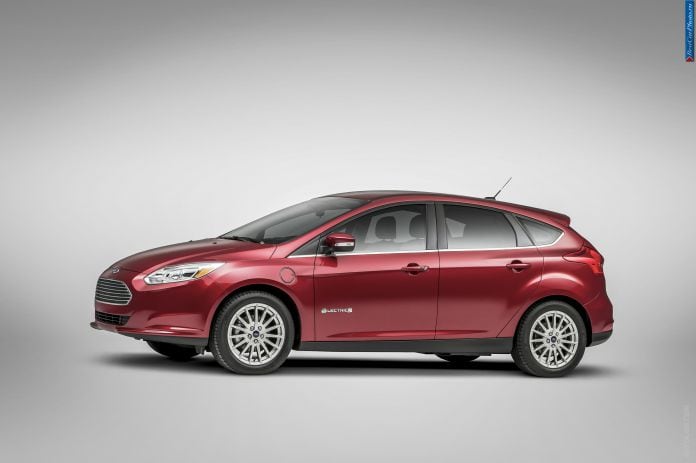2015 Ford Focus Electric - фотография 6 из 17