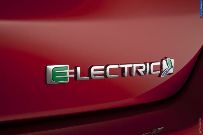 2015 Ford Focus Electric - фотография 10 из 17