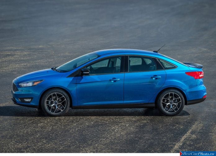 2015 Ford Focus Sedan - фотография 3 из 25