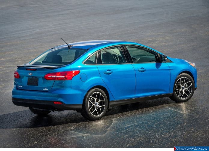 2015 Ford Focus Sedan - фотография 7 из 25