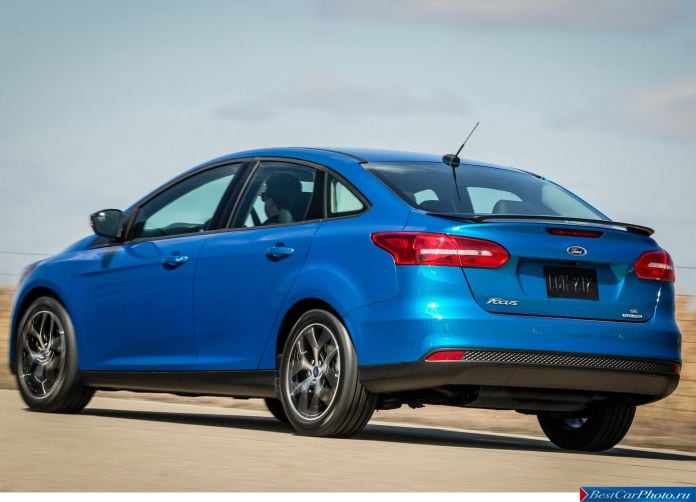 2015 Ford Focus Sedan - фотография 8 из 25