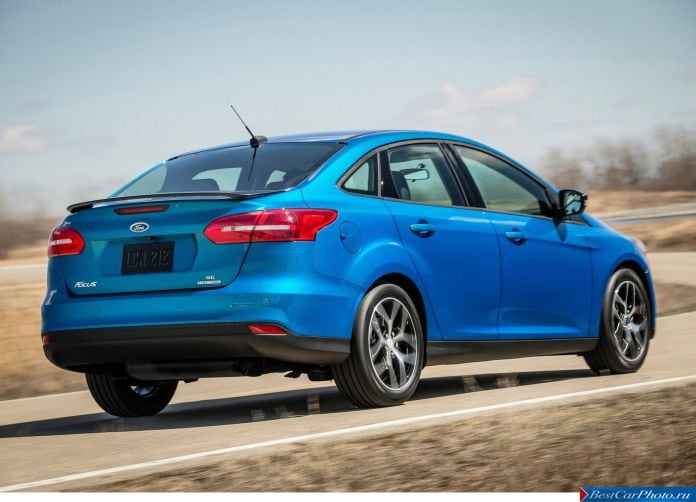 2015 Ford Focus Sedan - фотография 9 из 25