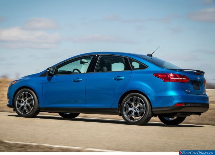 2015 Ford Focus Sedan - фотография 10 из 25