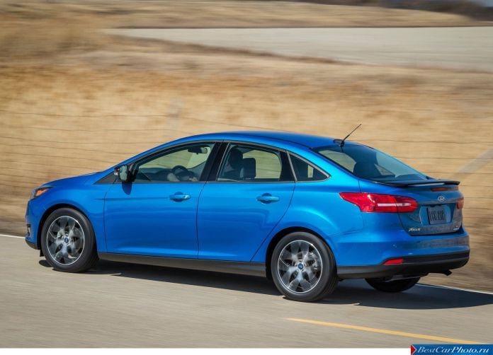 2015 Ford Focus Sedan - фотография 11 из 25