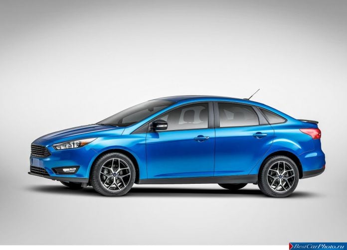 2015 Ford Focus Sedan - фотография 13 из 25