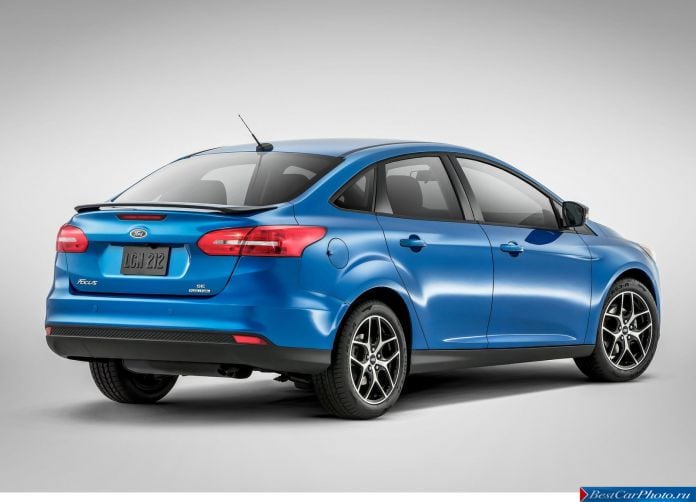 2015 Ford Focus Sedan - фотография 14 из 25