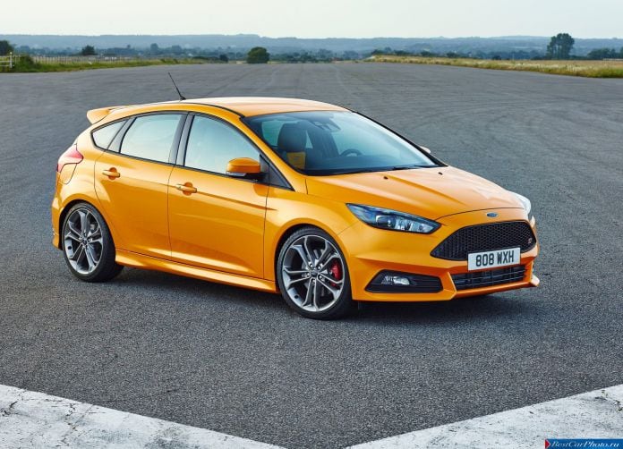 2015 Ford Focus ST - фотография 1 из 62