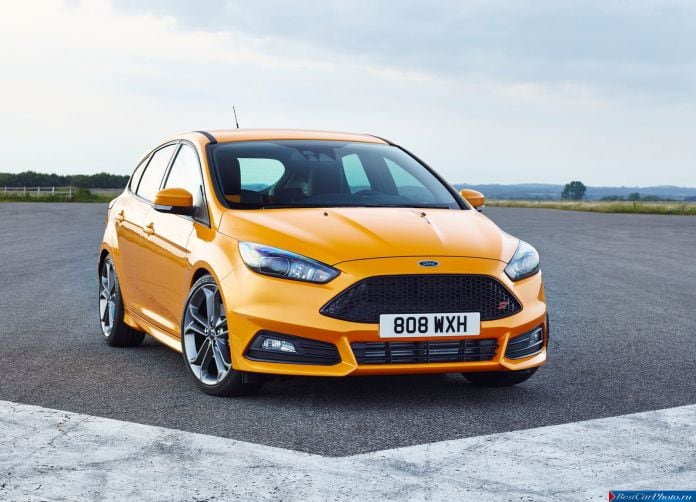 2015 Ford Focus ST - фотография 2 из 62