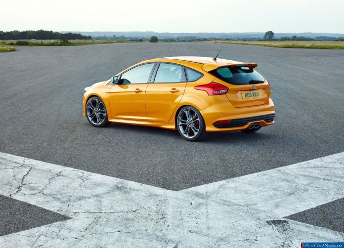 2015 Ford Focus ST - фотография 7 из 62