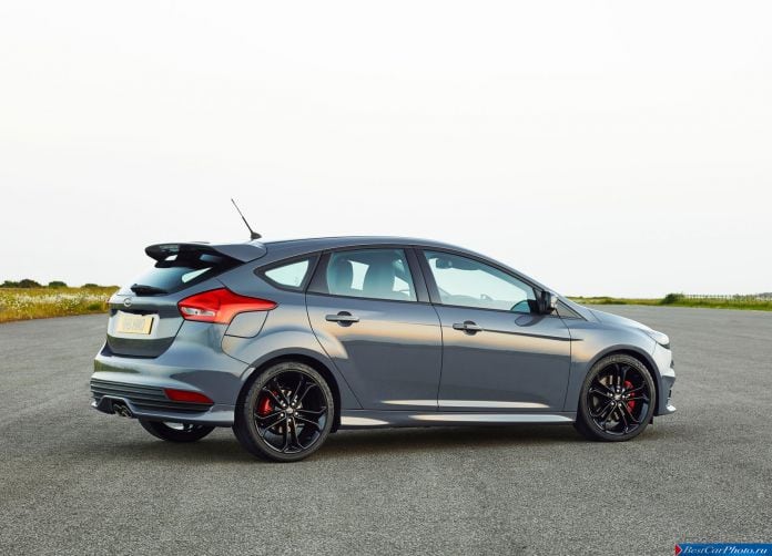2015 Ford Focus ST - фотография 8 из 62