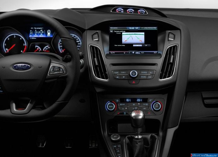 2015 Ford Focus ST - фотография 25 из 62 2015 Ford Focus ST - фотография 25 из 62
