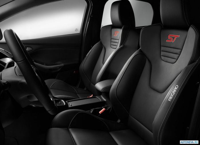 2015 Ford Focus ST - фотография 50 из 62