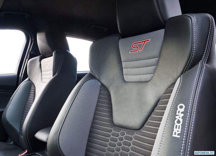 2015 Ford Focus ST - фотография 53 из 62