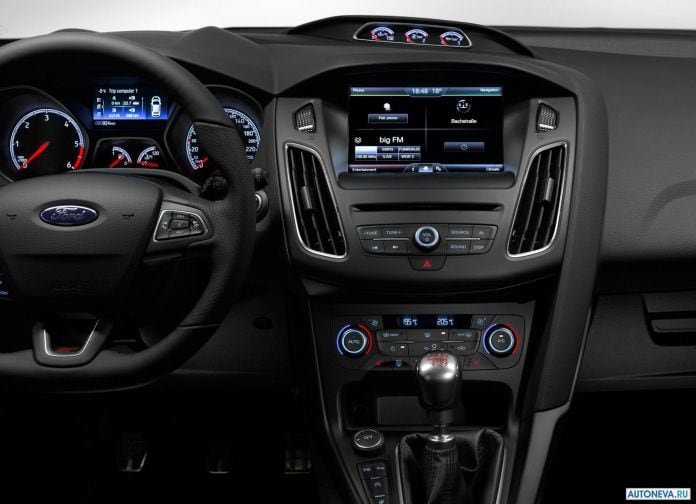 2015 Ford Focus ST - фотография 55 из 62
