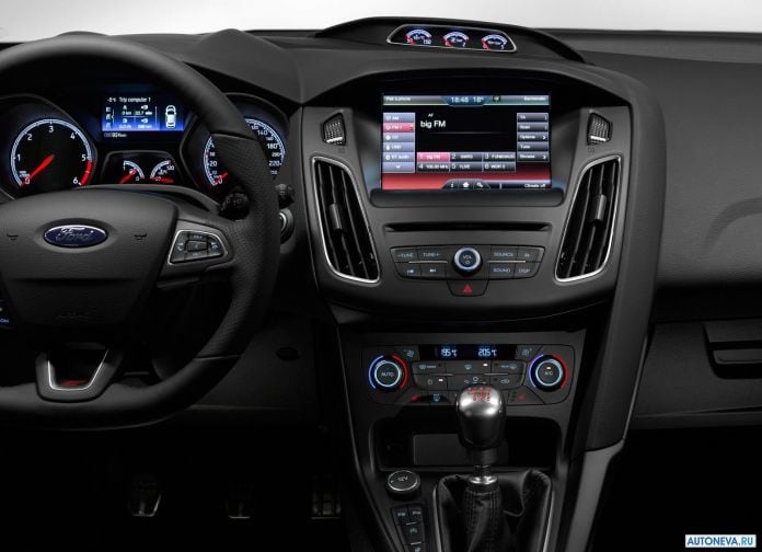 2015 Ford Focus ST - фотография 56 из 62