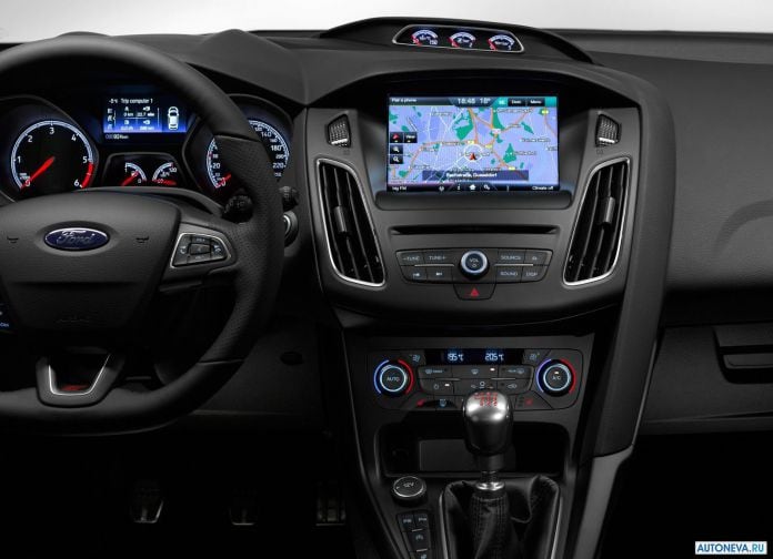2015 Ford Focus ST - фотография 58 из 62