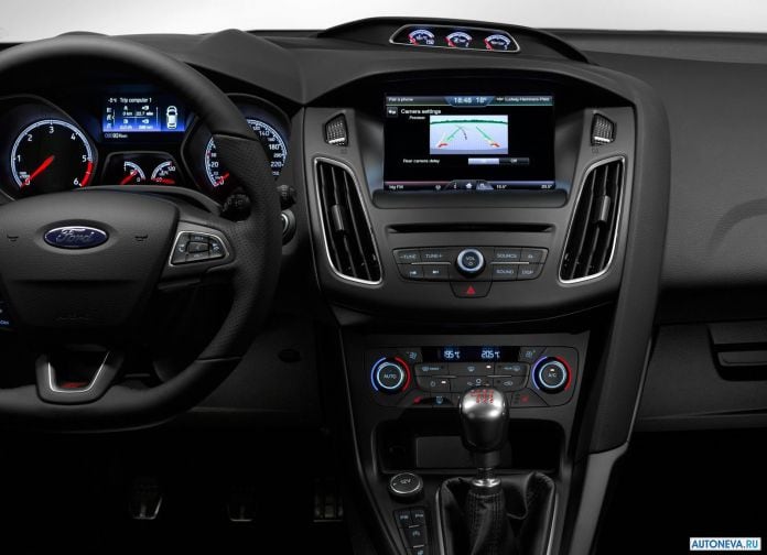 2015 Ford Focus ST - фотография 59 из 62
