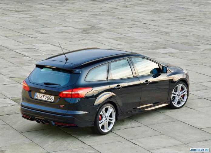 2015 Ford Focus ST Wagon - фотография 14 из 32