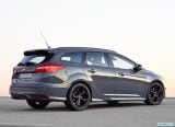 ford_2015_focus_st_wagon_015.jpg