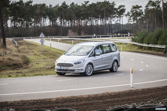 2015 Ford Galaxy - фотография 3 из 23
