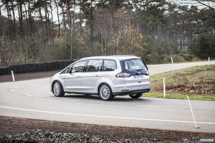 2015 Ford Galaxy - фотография 9 из 23
