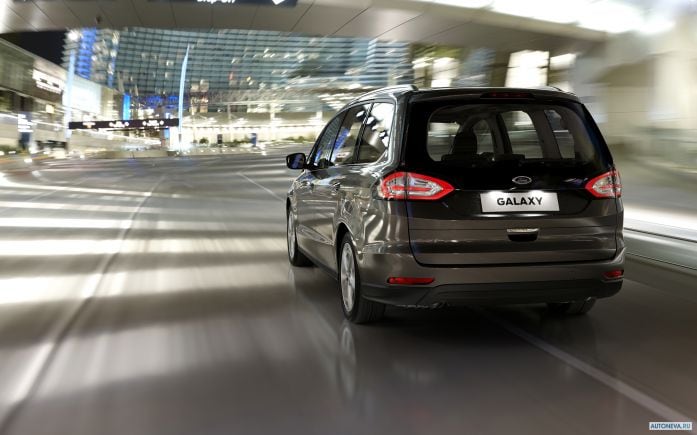2015 Ford Galaxy - фотография 17 из 23