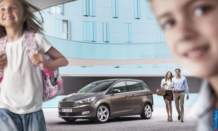 2015 Ford Grand C-Max - фотография 7 из 24
