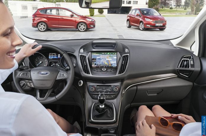 2015 Ford Grand C-Max - фотография 16 из 24 2015 Ford Grand C-Max - фотография 16 из 24