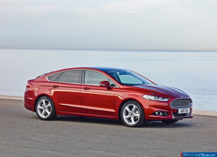 2015 Ford Mondeo - фотография 2 из 82