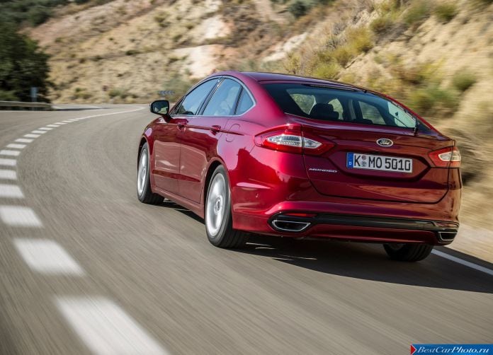 2015 Ford Mondeo - фотография 17 из 82