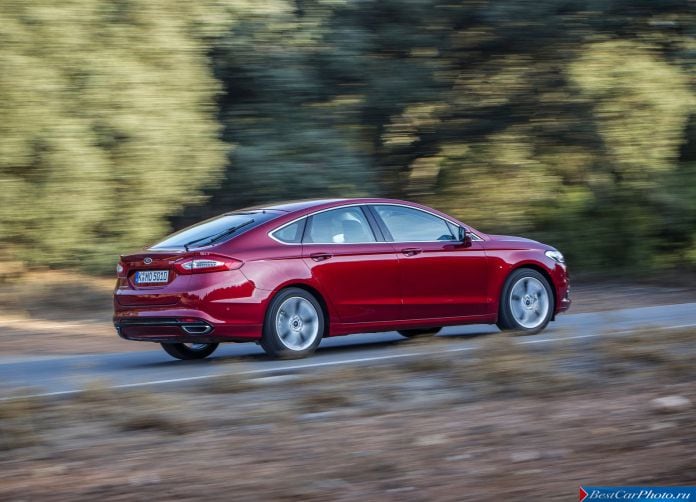 2015 Ford Mondeo - фотография 18 из 82