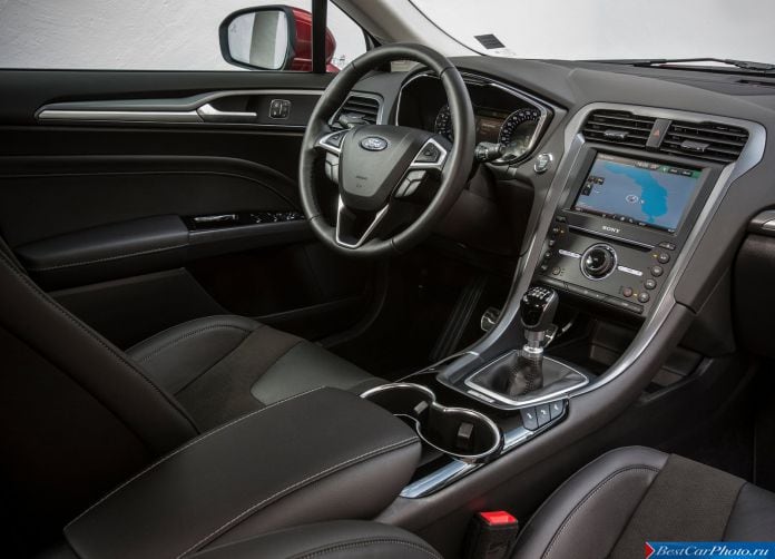2015 Ford Mondeo - фотография 26 из 82