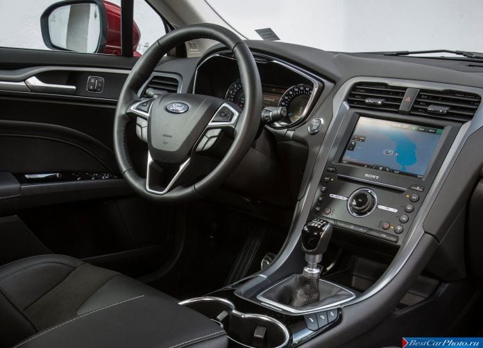 2015 Ford Mondeo - фотография 27 из 82