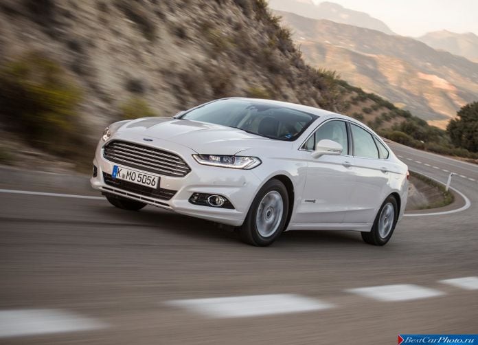 2015 Ford Mondeo Hybrid - фотография 5 из 27