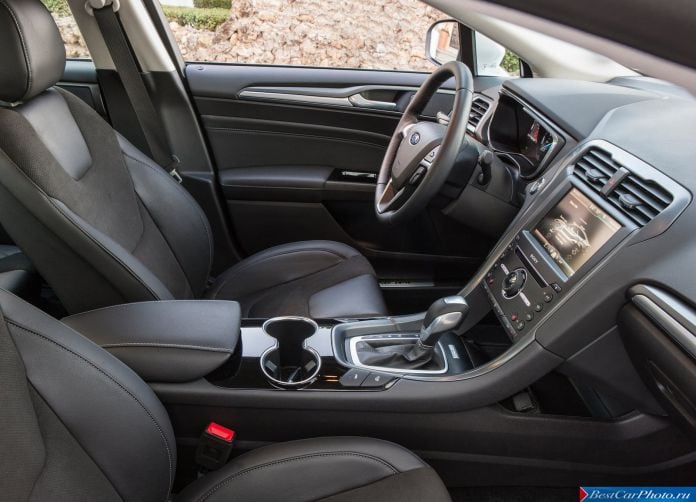 2015 Ford Mondeo Hybrid - фотография 14 из 27