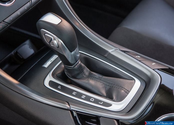 2015 Ford Mondeo Hybrid - фотография 16 из 27 2015 Ford Mondeo Hybrid - фотография 16 из 27