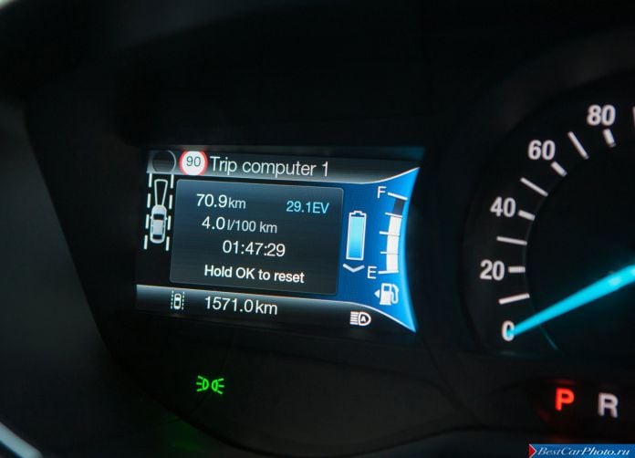 2015 Ford Mondeo Hybrid - фотография 18 из 27