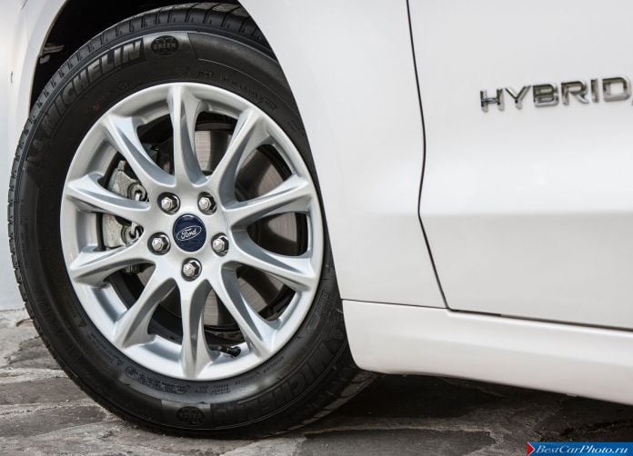 2015 Ford Mondeo Hybrid - фотография 22 из 27