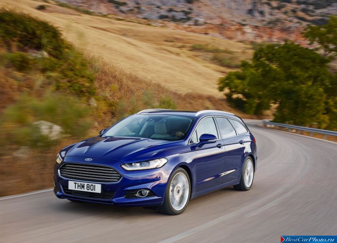 2015 Ford Mondeo Wagon - фотография 2 из 39