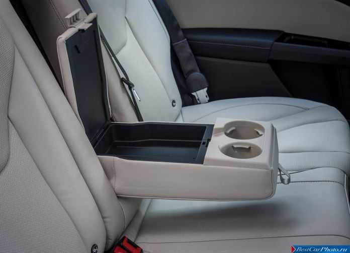 2015 Ford Mondeo Wagon - фотография 37 из 39