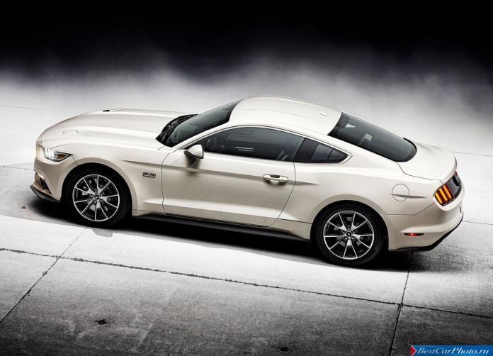 2015 Ford Mustang 50 Year Limited Edition - фотография 6 из 35