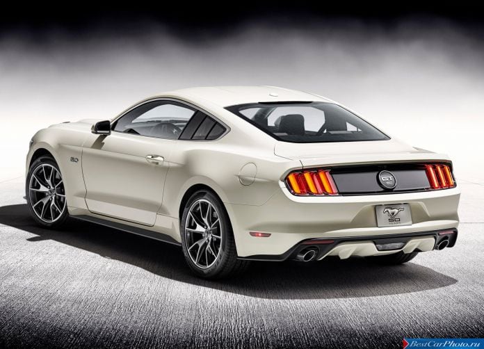 2015 Ford Mustang 50 Year Limited Edition - фотография 9 из 35