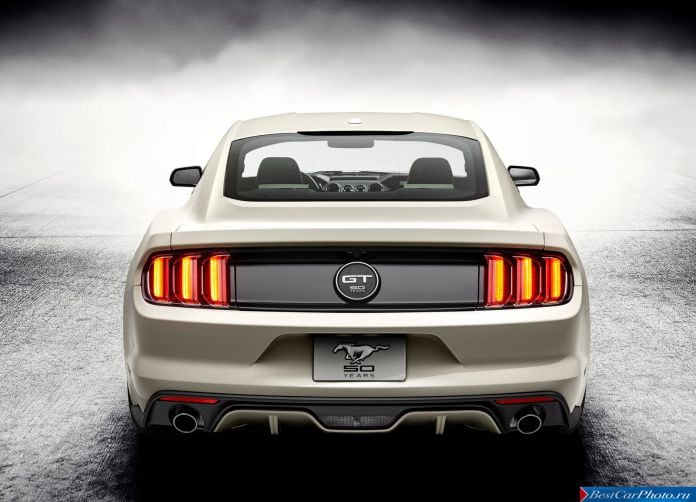 2015 Ford Mustang 50 Year Limited Edition - фотография 10 из 35